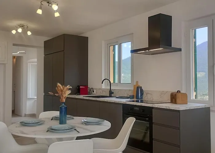 Azzurro Cinque Terre Apartamento San Bernardino